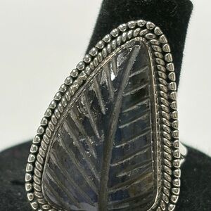 925 Sterling Silver and Labradorite Leaf Design Ring
